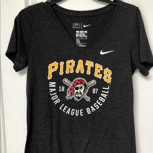 Like NEW! NIKE Pirates Baseball Ladies Athletic Cut Black V-neck Top-Soze Medium